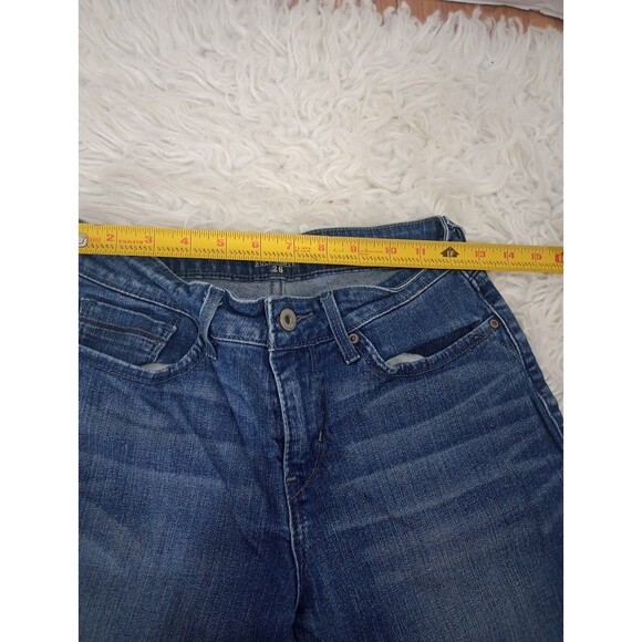Levi's Womens Jeans Size 6 Capri Demi Curve Mid Rise - Picture 5 of 10